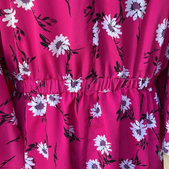 Lane Bryant Hot Pink Floral Flutter Bell Sleeve Blouse 14/16 - Picture 8 of 13